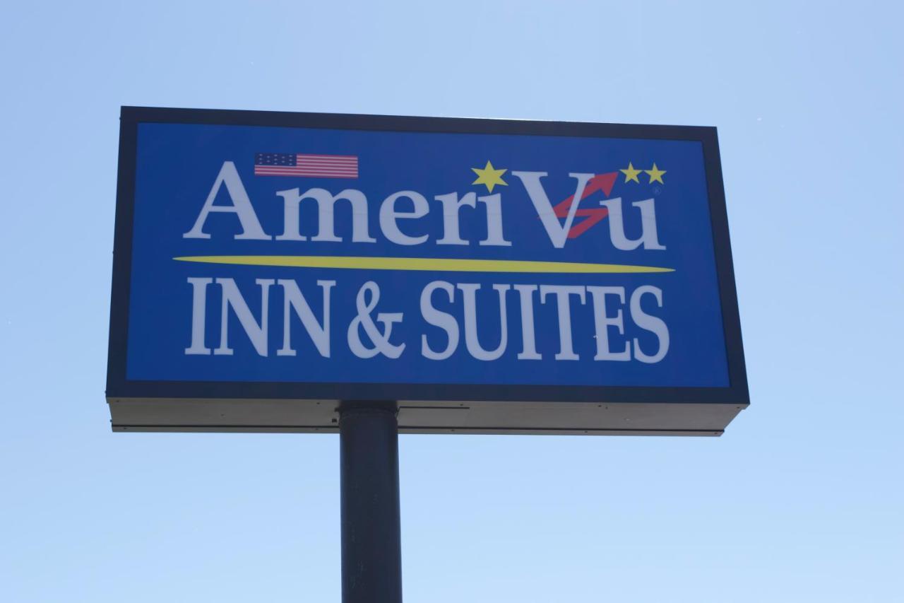 Amerivu Inn And Suites Shawano Wi Bagian luar foto